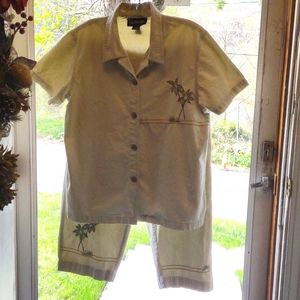 Ladies 2 Piece Capri Set